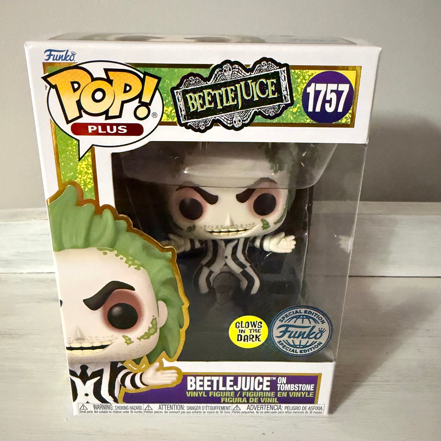 Funko Pop Special Edition Glow In The Dark Beetlejuice On Tombstone 1757